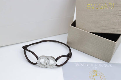 Bvlgari 

60 dhs✅

With Box
🎁🎁🎁

Zain33
♥️♥️♥️