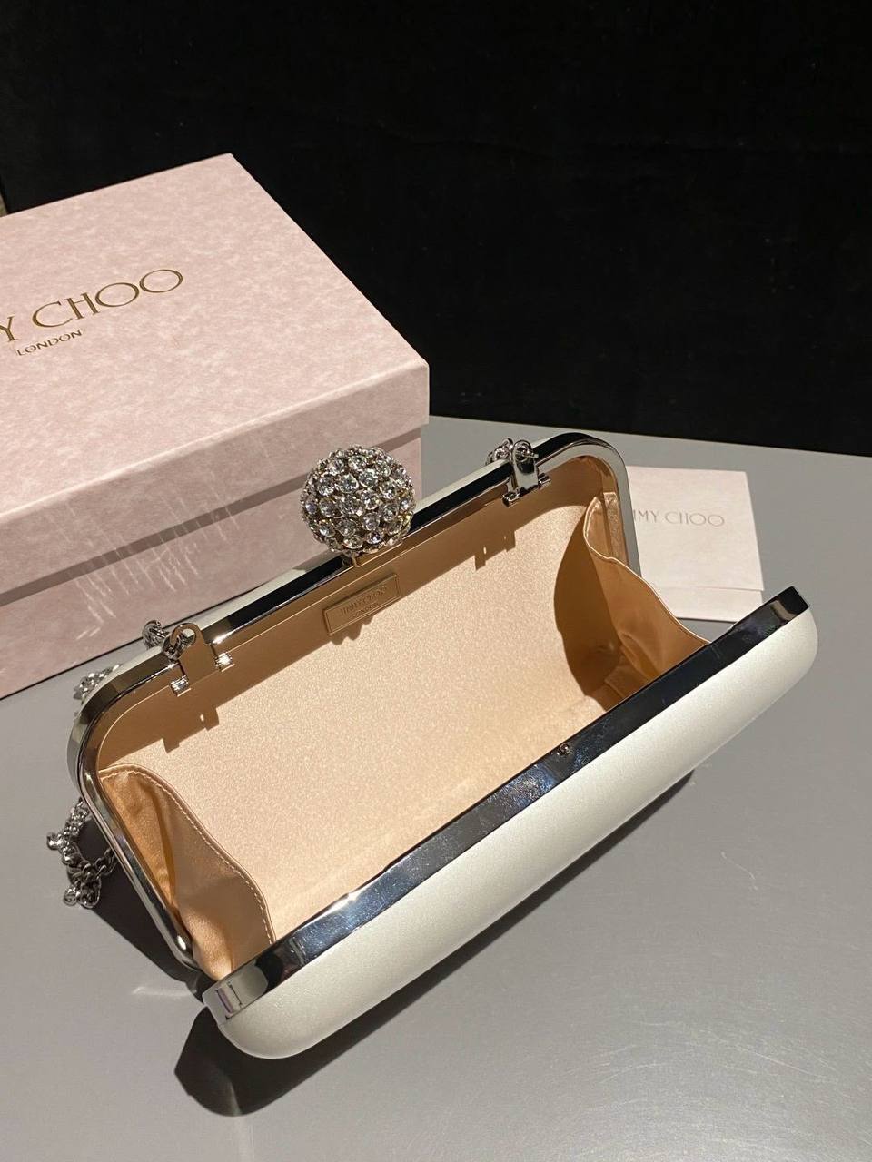 Jimmy choo
*Size 20cm*
For Price 👇 WhatsApp✅
0568585901 
0507557372
0552275751 Owner Zain 👌

Zain274
♥️♥️♥️