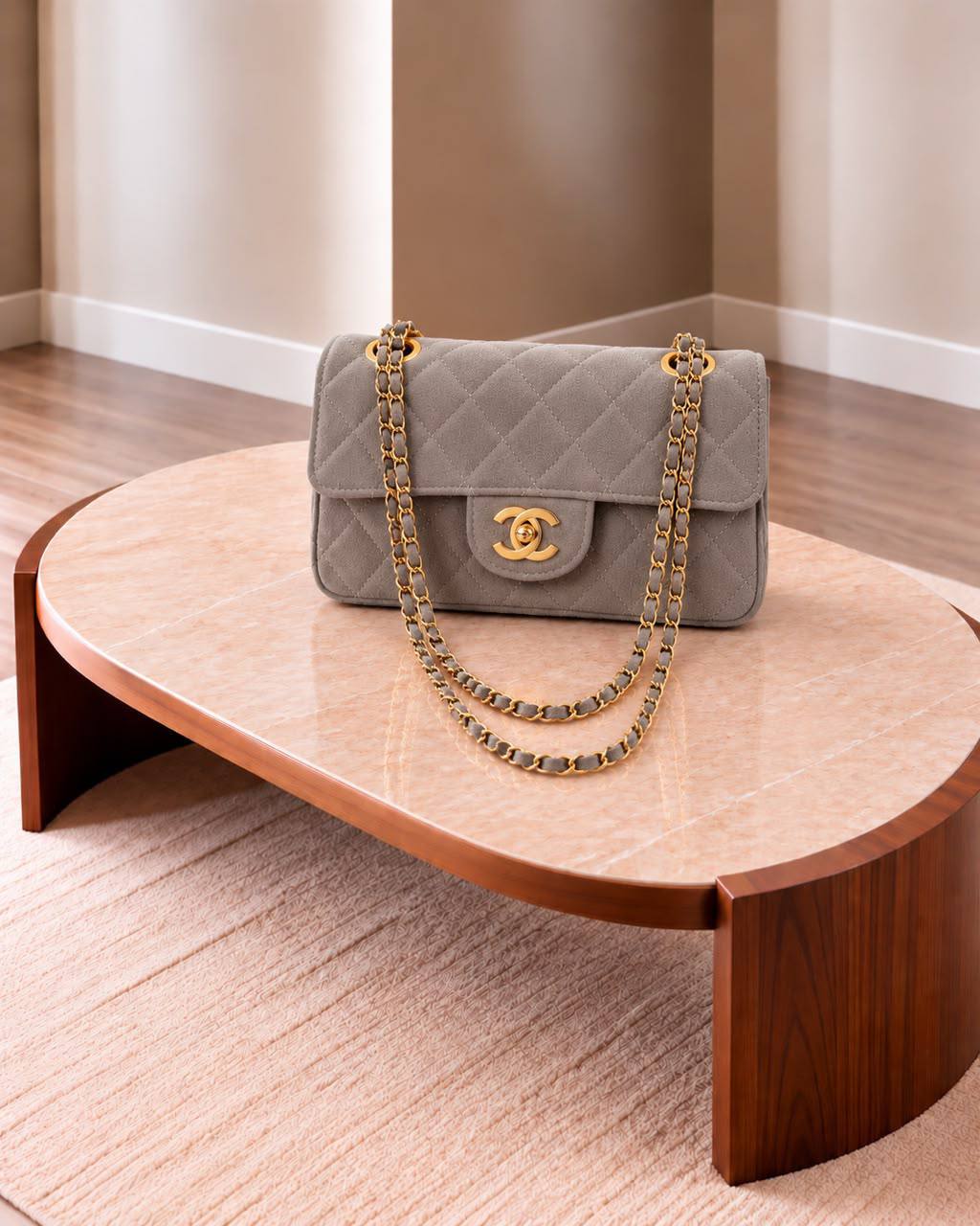 CHANEL  
SUPER MASTER QUALITY 
SIZE: 20 cm 
AVAILABLE 

For Price 👇 WhatsApp✅
0568585901 
0507557372
0552275751 Owner Zain 👌

Zain307
♥️♥️♥️