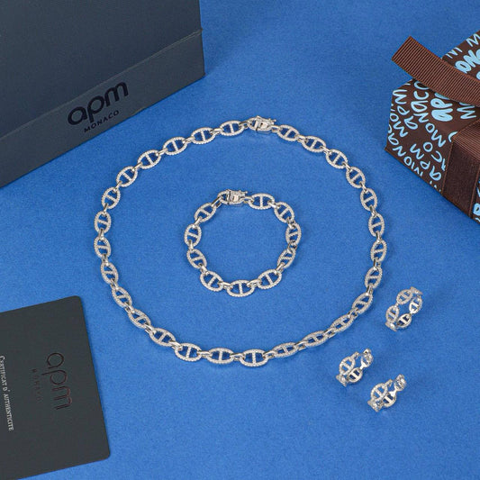 240 DHS✅SET 
MASTER APM
MONACO✨💫
NECKLACE BRACELET EARRINGS RING
WITH BOX AND PAPER BAG🛍️🎁

Zain89
♥️♥️♥️