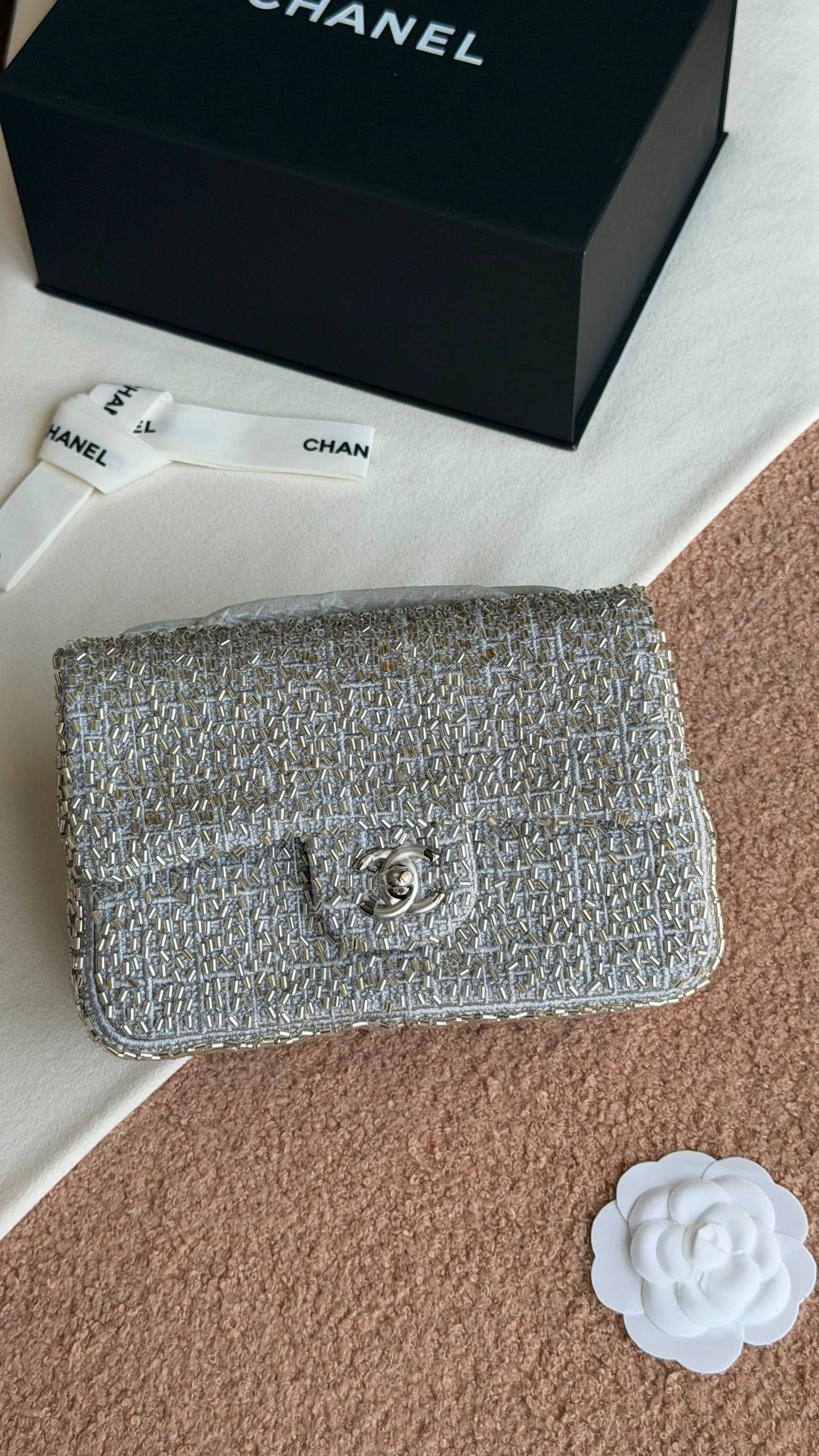 Chanel Limited Edition 🌈✨
Size : 20 Cm 
✨VIP QUALITY  ✨
With original Packing 🎁
For Price 👇 WhatsApp✅
0568585901 
0507557372
0552275751 Owner Zain 👌

Zain280
♥️♥️♥️
