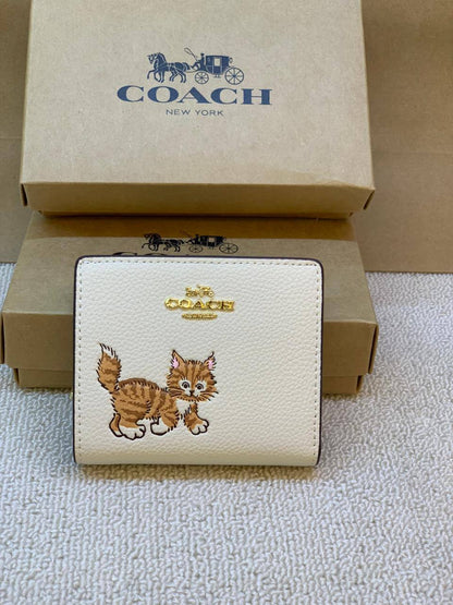 Coach 
Wallets Master
125 dhs💓

Zain248
♥️♥️♥️