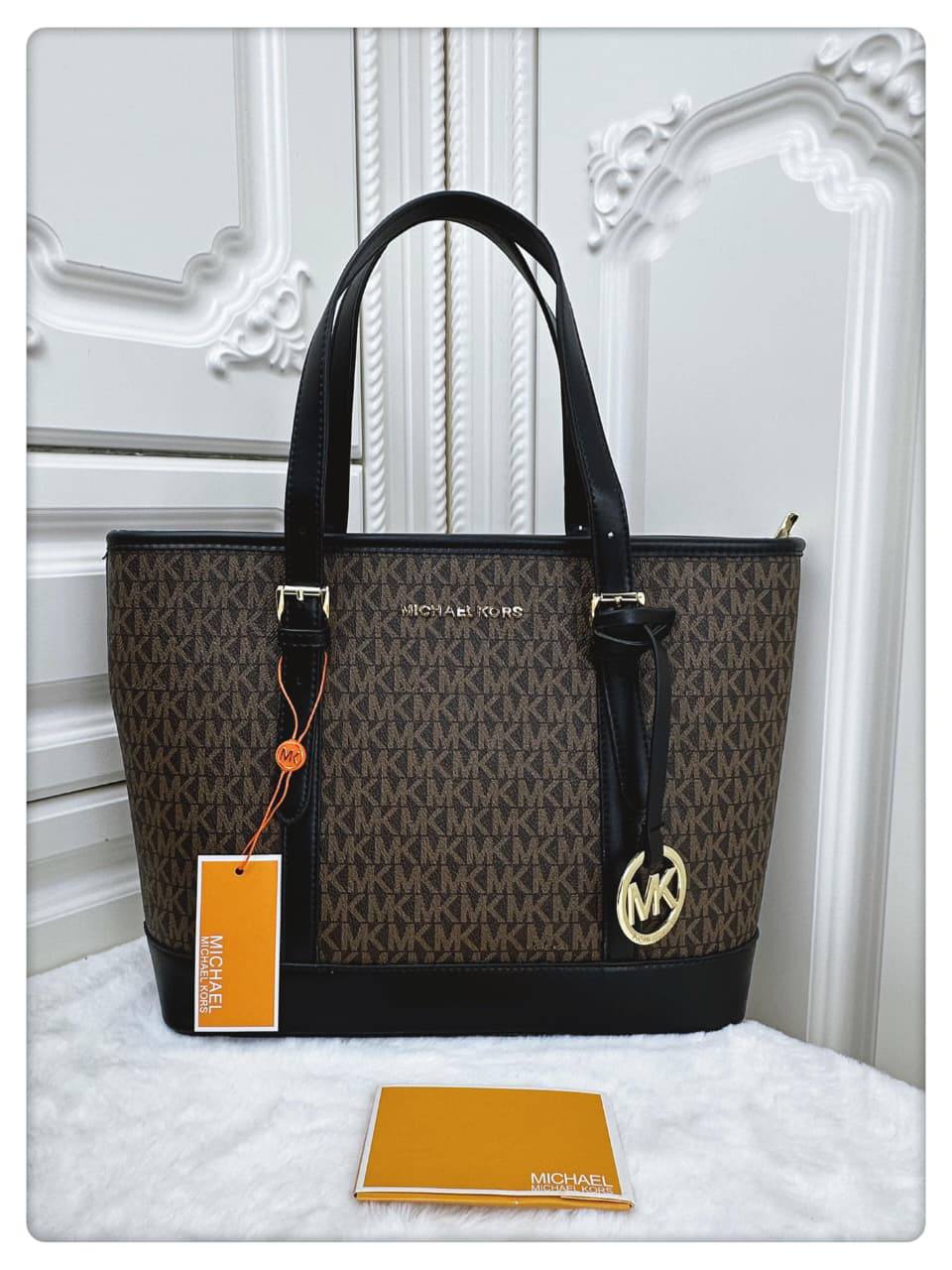 MK
high quality
36cm
110 dhs✅

Zain136
♥️♥️♥️