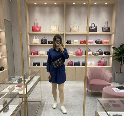 Fendi ʙᴀϙᴜᴇᴛᴛᴇ
sᴏᴜʟᴅᴇʀ/ᴄʀᴏss ʙᴏᴅʏ ʙᴀɢ
ᴡɪᴛʜʙᴏx
ᴄᴀɴᴠᴀs ᴍᴀᴛᴇʀɪᴀʟ
Sɪᴢᴇ:𝟐𝟕ᴄᴍ
90 dhs✅

Zain56
♥️♥️♥️
