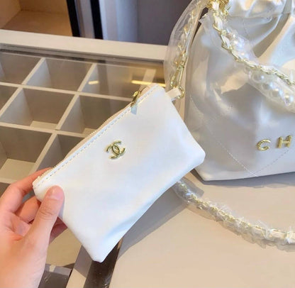 CHANEL 

NEW CAME 

GOOD QUALITY 

100 dhs🇦🇪🇦🇪🇦🇪

Zain295
♥️♥️♥️