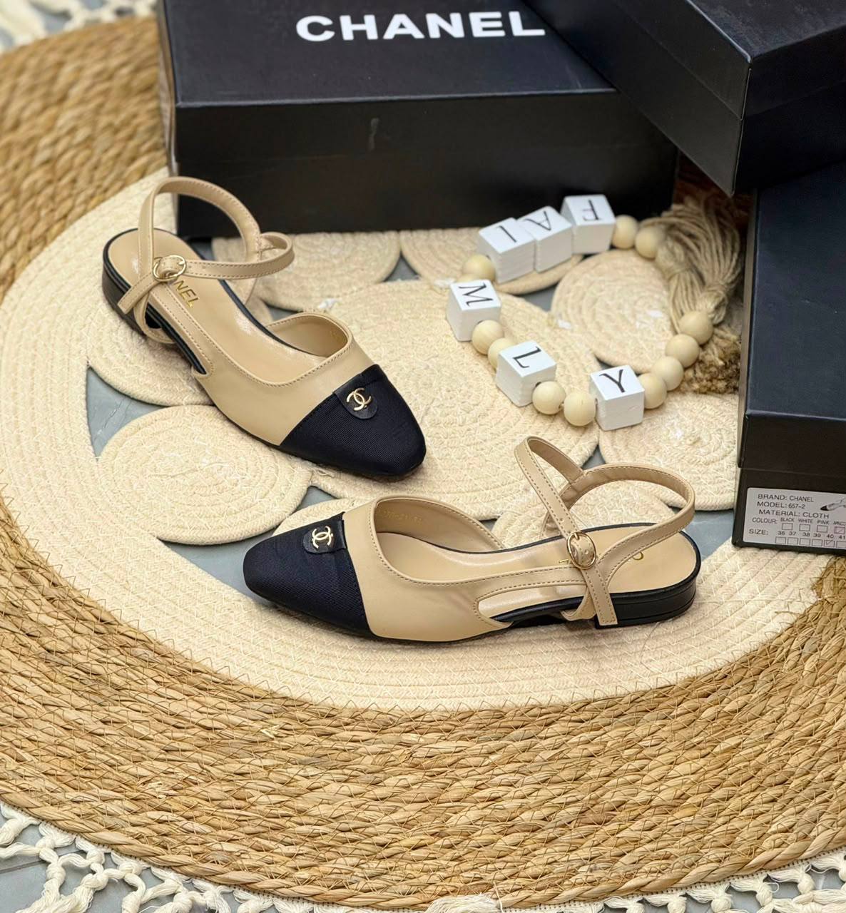 Chanel flat 

Size 36 to 41 

110 dhs🇦🇪🇦🇪

Zain80
♥️♥️♥️