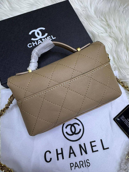 💗 Chanel 25K
1️⃣ First quality +🎁
Size : 20 * 15 cm
90 dhs✅

with box 🎁

Zain115
♥️♥️♥️