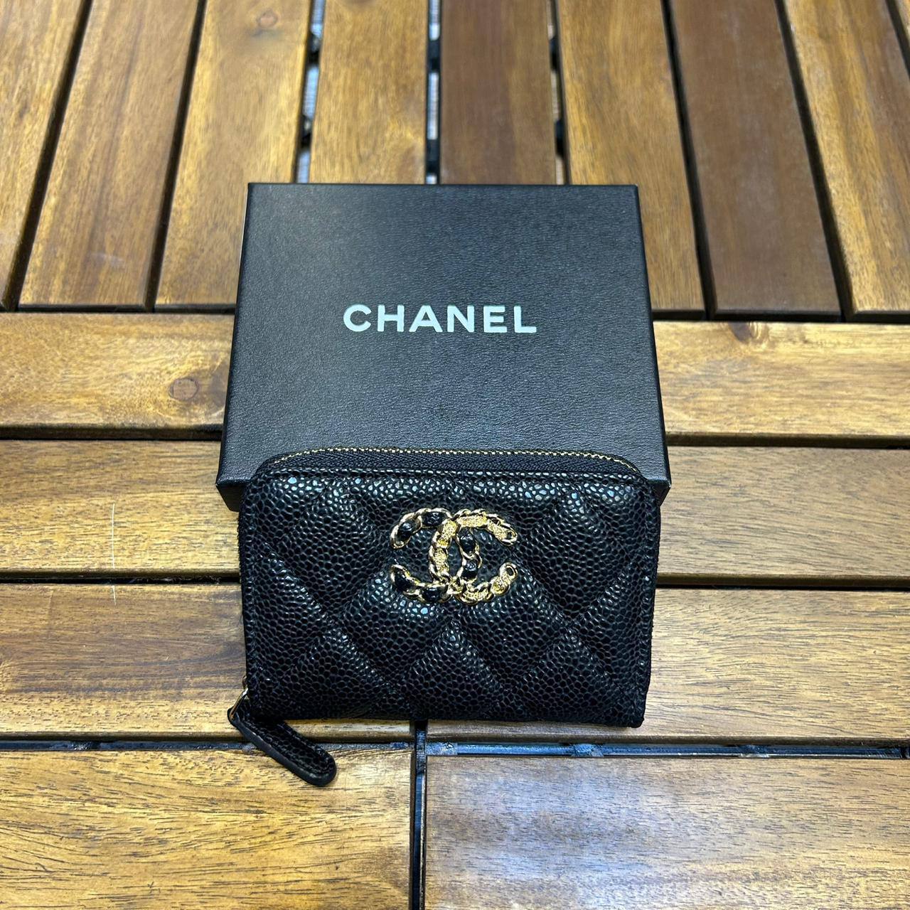 *NEW COLLECTION*

Miu Miu

*MASTER QUALITY*

140 dhs🪙

Zain202
♥️♥️♥️