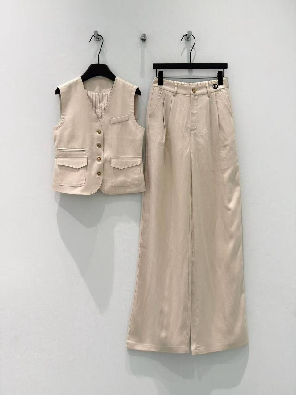 HERMES
Women’s Linen Set
Master Quality 
SMLXL
480 dhs💛

Zain276
♥️♥️♥️