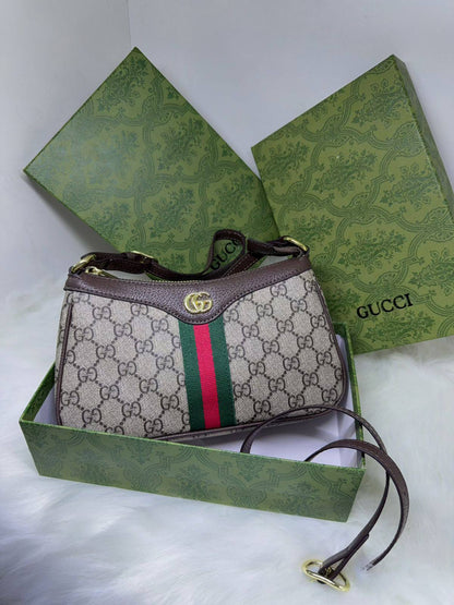 Goyard
✨✨NEW ✨✨
80 dhs💓

with box
🎁🎁🎁

Zain38
♥️♥️♥️
