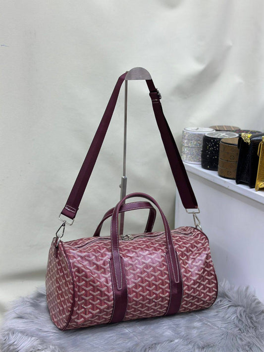 GOYARD Travel Bags
SIZE  ……… 40CM🥰
120 dhs🪙🌨️

Zain244
♥️♥️♥️