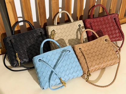 BOTTEGA VENETA💫
VIP Quality ⚡️
Original Packing 🎁
Size 20CM📏
For Price 👇 WhatsApp✅
0568585901 
0507557372
0552275751 Owner Zain 👌

Zain321
♥️♥️♥️