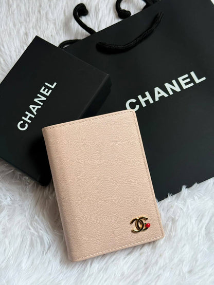 Chanel

Super Master

380 dhs🇦🇪🇦🇪

Zain275
♥️♥️♥️