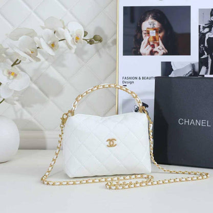 Chanel

100 dhs🇦🇪🇦🇪

Zain26
♥️♥️♥️