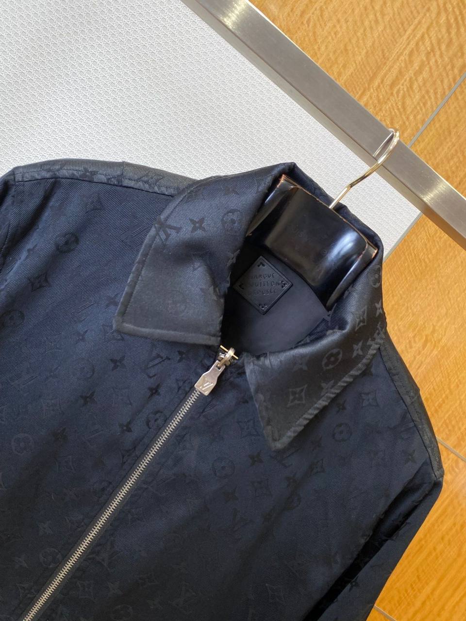 *LV*
Men’s Reversible Jacket
Master Quality 
SMLXLXXL 
850 dhs🪙🌨️

Zain276
♥️♥️♥️