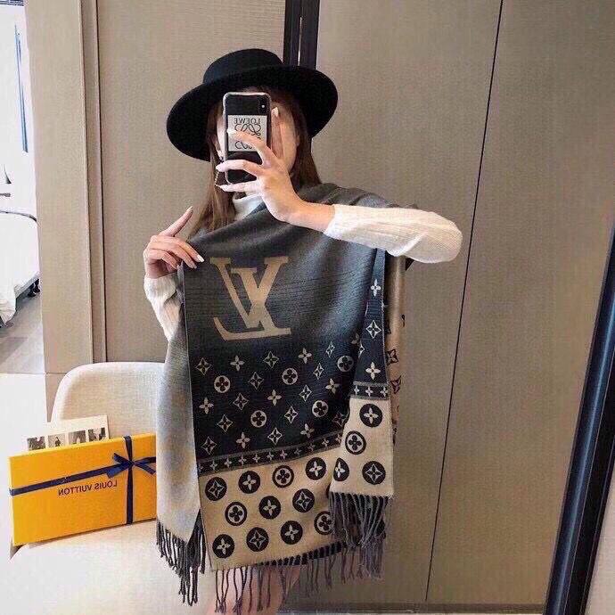 Coming new stock
Winter scarf 
45 dhs🪙🌨️

Zain93
♥️♥️♥️