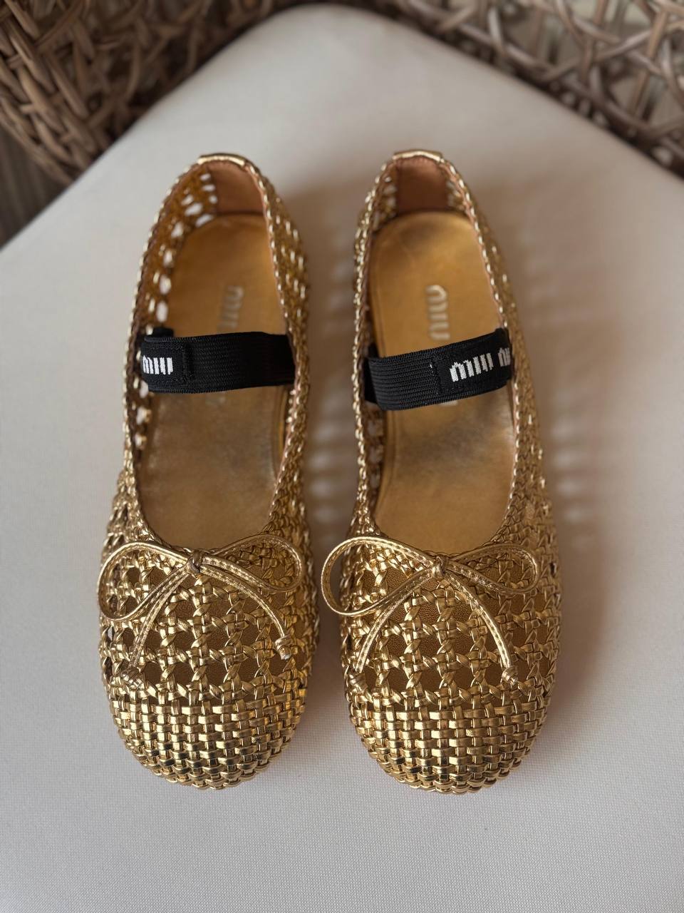 MIU MIU 🤍
🤩Available new 😍😍
Size: 36 to 41
Super master quality
450 dhs✅

Zain198
♥️♥️♥️