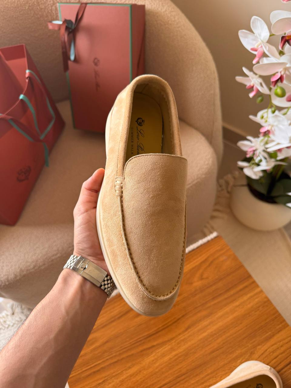 LORO Piana SUMMER WALK
*AAA quality*
*SIZE: 40 to 47*
450 dhs🪙🌺

Zain185
♥️♥️♥️