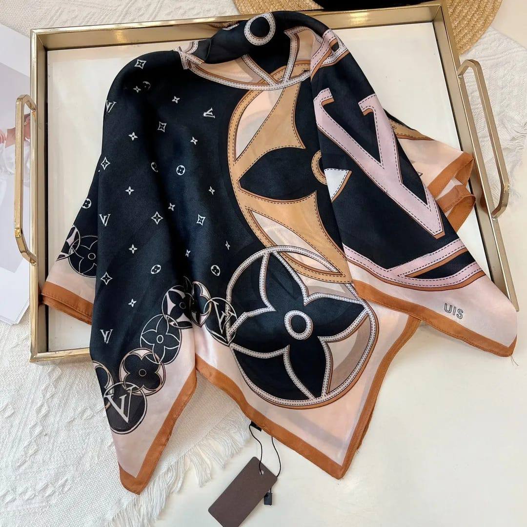 LV Silk 
Scarves Length:
80cm-100cm
70 dhs🇦🇪🇦🇪
with box

Zain312
♥️♥️♥️