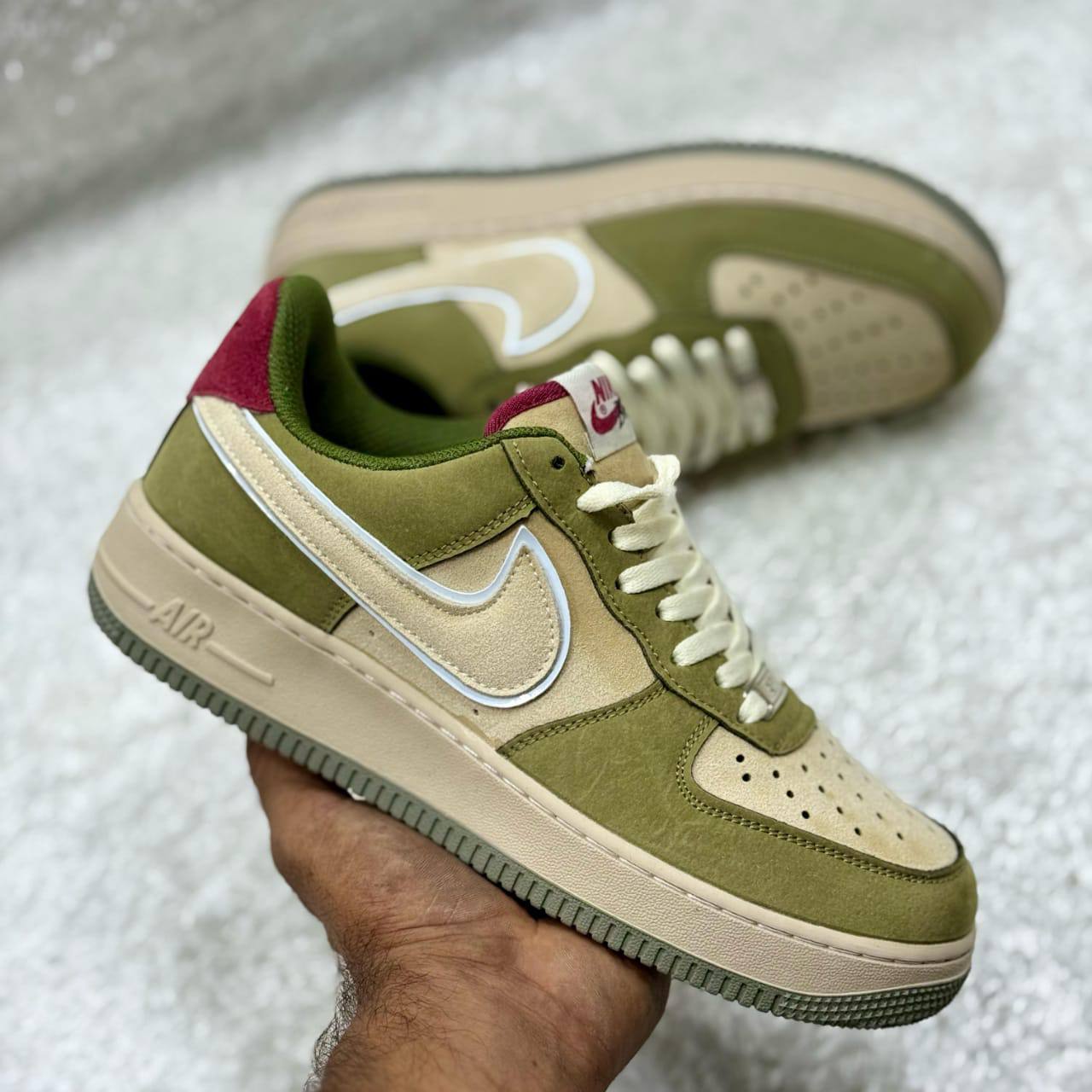 Update Stock
Size 36-45 
Check ur size before
105 dhs💓

Zain27
♥️♥️♥️