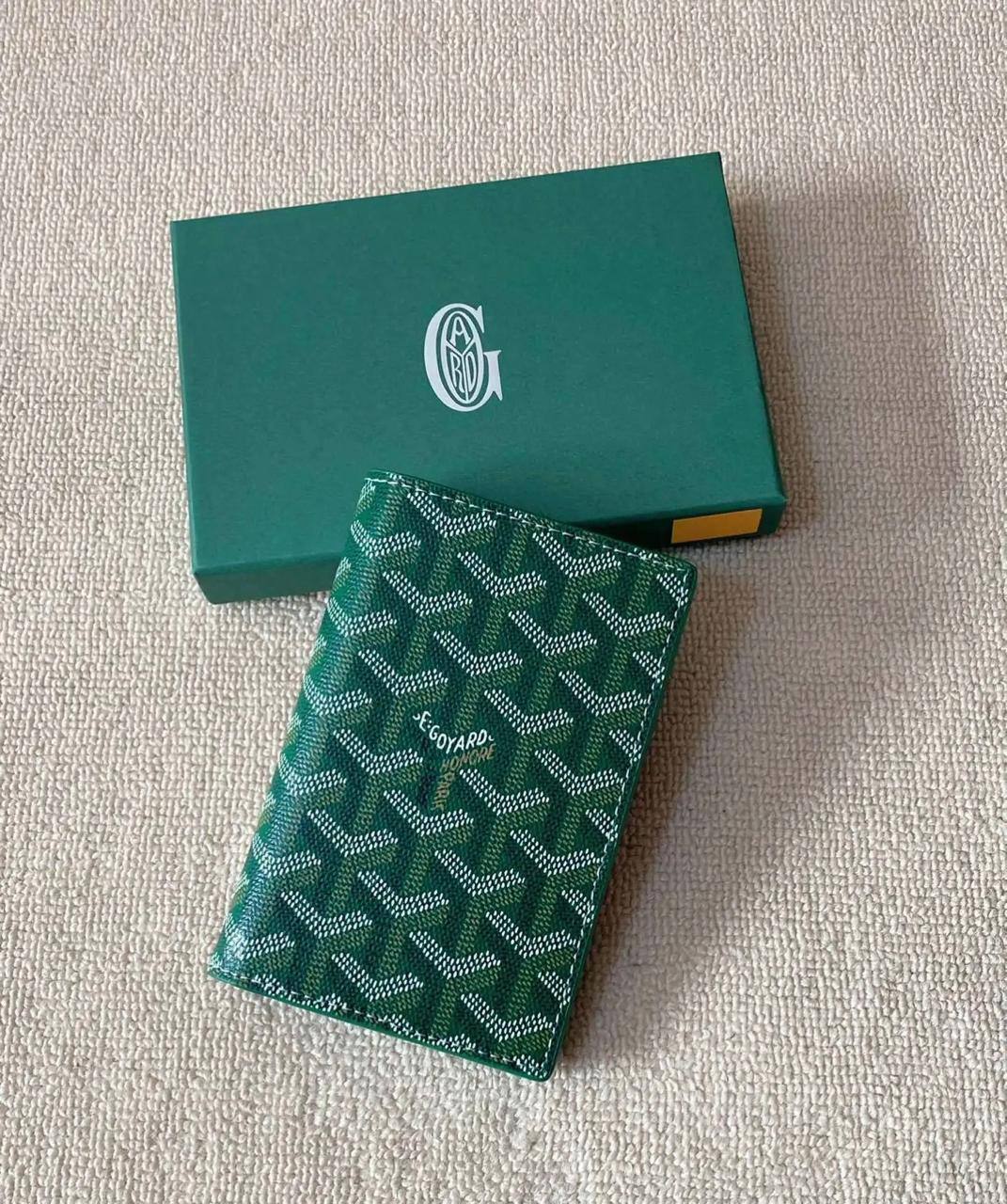 LV - Goyard
Wallets
 master 
passport holder
95 dhs✅

Zain33
♥️♥️♥️