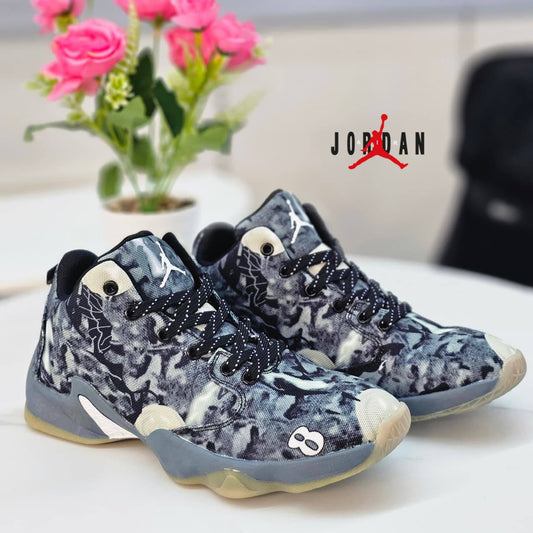 Jordan
Size 39to46    
50 dhs🪙🌨️

Zain163
♥️♥️♥️