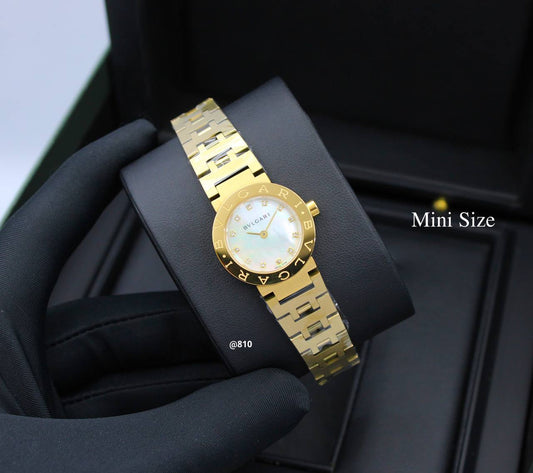 BVLGARI WOMAN MINI SIZE BATTERY

250 dhs🪙🌨️

Zain58
♥️♥️♥️
