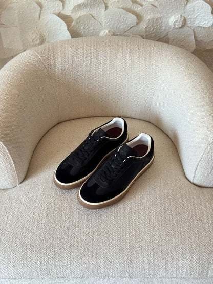 LORO PIANA tennis walk
VIP quality
size: 40 to 46

480 dhs🇦🇪🇦🇪

Zain185
♥️♥️♥️
