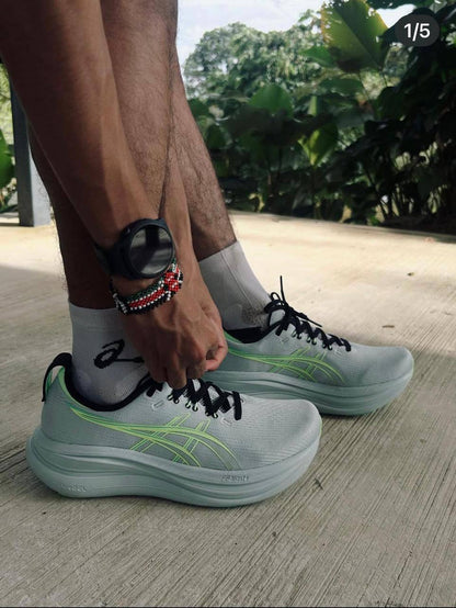 ASICS Gel Nimbus 28 , master 
Size 36 to 45 , 
250 dhs✅

Zain196
♥️♥️♥️