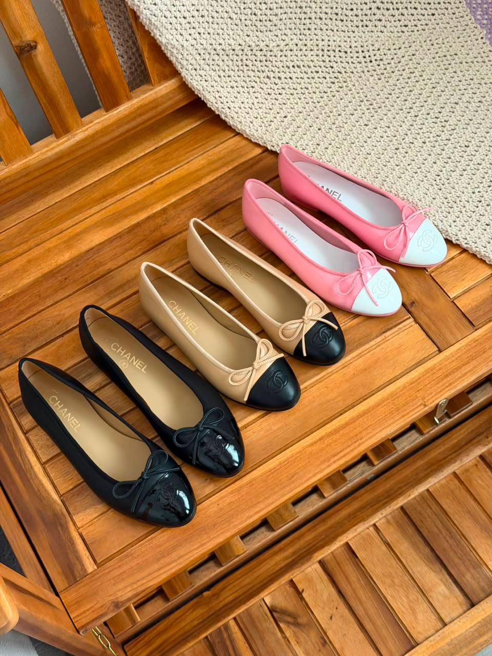 Chanel
Size 36-41
_Super master high quality_🪡
450 dhs🇦🇪🇦🇪

Zain176
♥️♥️♥️
