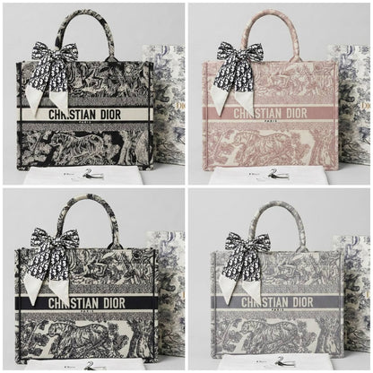 CHRISTIAN DIOR
Booktote Shopper Bag
Oblique and Tiger Design
With BOX
Size: 41 cm

120 dhs🇦🇪🇦🇪

Zain239
♥️♥️♥️