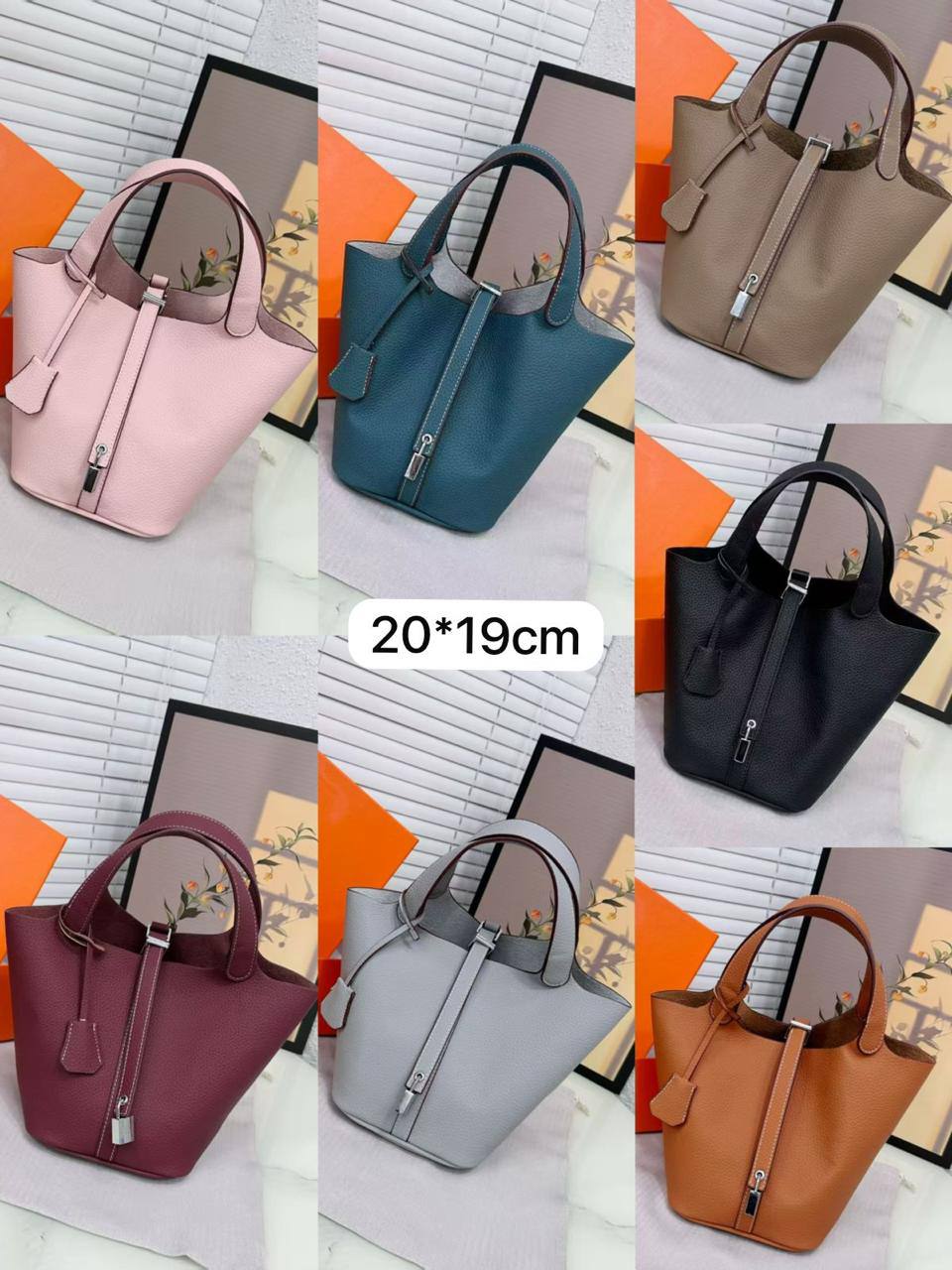 ❤️ Hermes Picotin
1️⃣ First quality +🎁
Size: 20 *19 *15 cm
90 dhs🪙🌨️

with box 🎁

Zain115
♥️♥️♥️