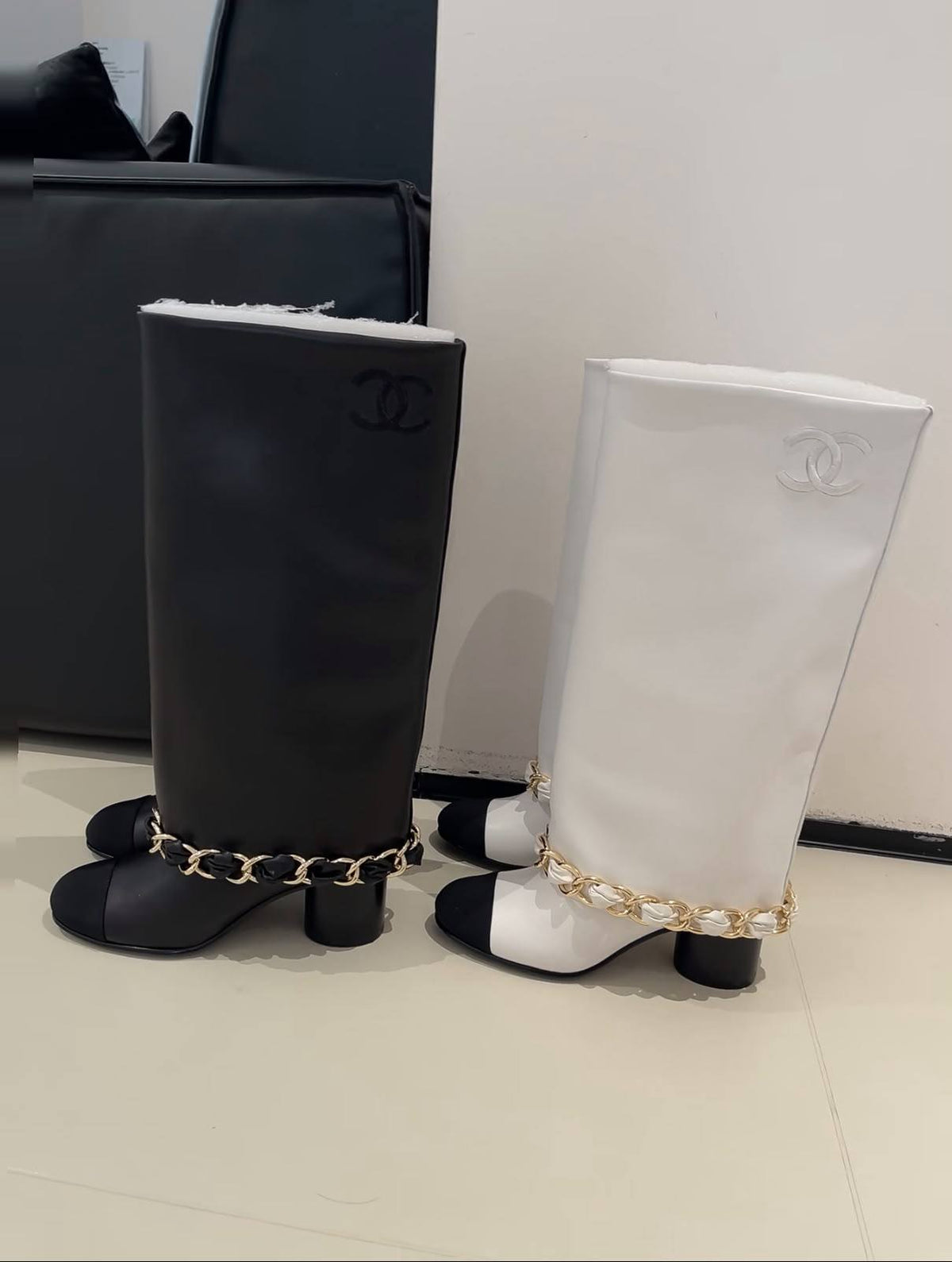 Chanel
High quality🤗
SIZE  ……… 36-42🥳
For Price 👇 WhatsApp✅
0568585901 
0507557372
0552275751 Owner Zain 👌

Zain119
♥️♥️♥️