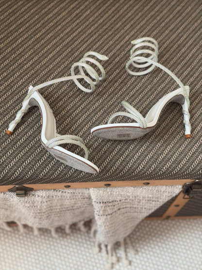 RENE CAOVILLA
Size: 36 to 41
Super master quality 
500 dhs🇦🇪

Zain198
♥️♥️♥️