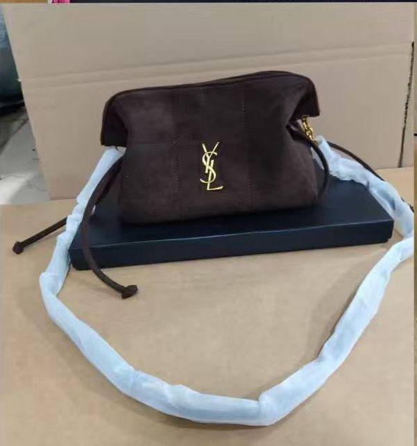 ❤️ YSL Jamie 
1️⃣ First Quality +box🎁
Size : 28 * 16 * 12.5 cm
90 dhs🇦🇪🇦🇪
with box🎁

Zain115
♥️♥️♥️