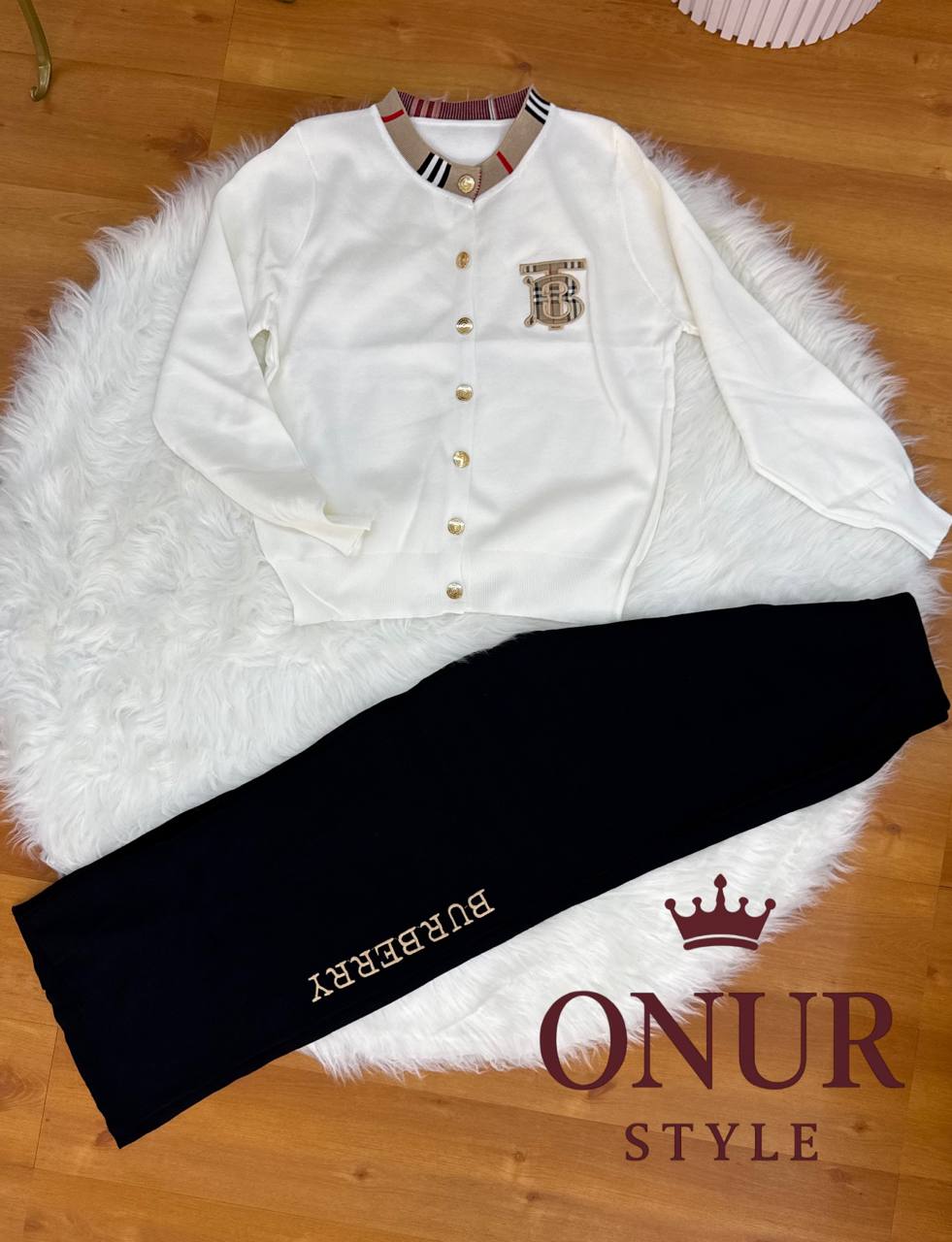 Burberry

Free size 

120 dhs 

Zain140

اطلبوها من الوتس المثبت في الأعلى👆🏻👆🏻

تواصلو معنا 👈🏻 Zain 
For order WhatsApp pinned 👆🏻

♥️♥️♥️