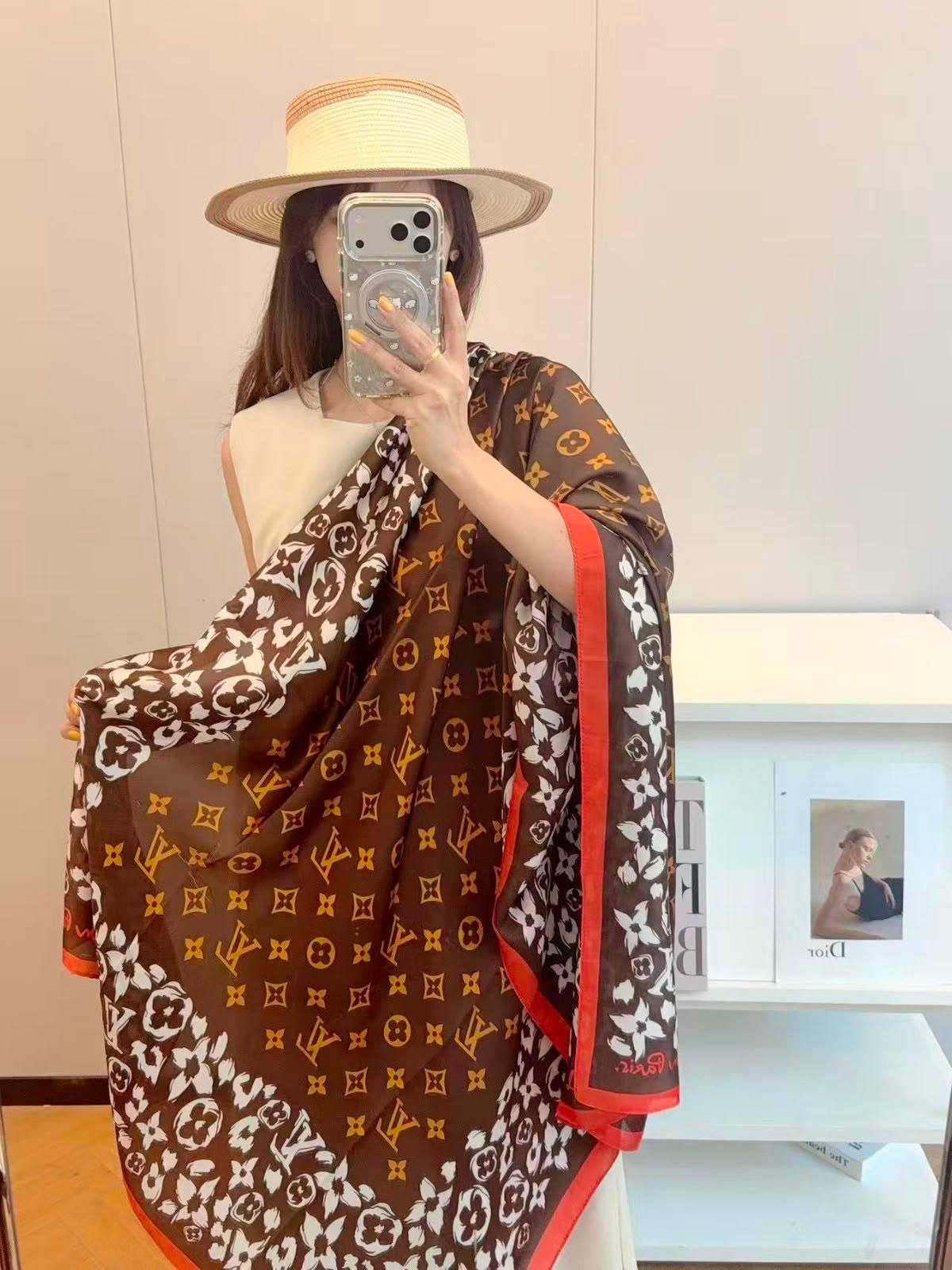 Scarfs 
new came 
high quality 

Size : 180cm*90cm
45 dhs🇦🇪🇦🇪

Zain39
♥️♥️♥️