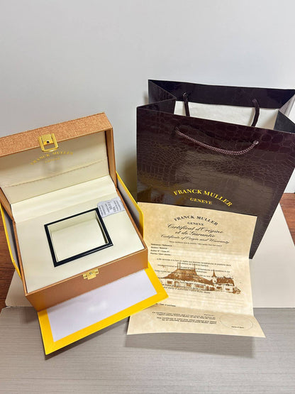 Original box

50 dhs🇦🇪🇦🇪

Zain85
♥️♥️♥️