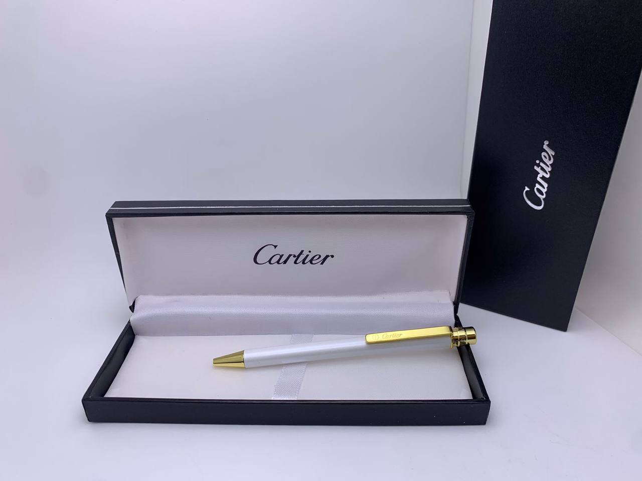 Pen
Cartier
55 dhs✅

Zain126
♥️♥️♥️