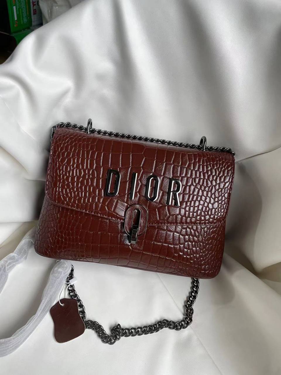 Dior
110 dhs🪙🌨️

Zain143
♥️♥️♥️