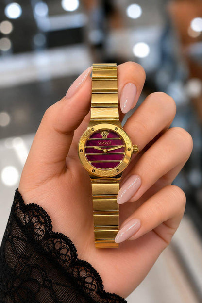 Versace 

watch for ladies 

good quality 
230 dhs🇦🇪🇦🇪

Zain59
♥️♥️♥️