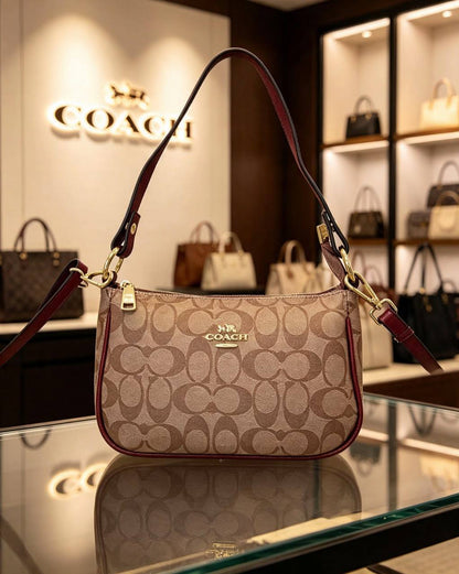 Coach
95 dhs🇦🇪🇦🇪
Size:20/10/14

Zain07
♥️♥️♥️