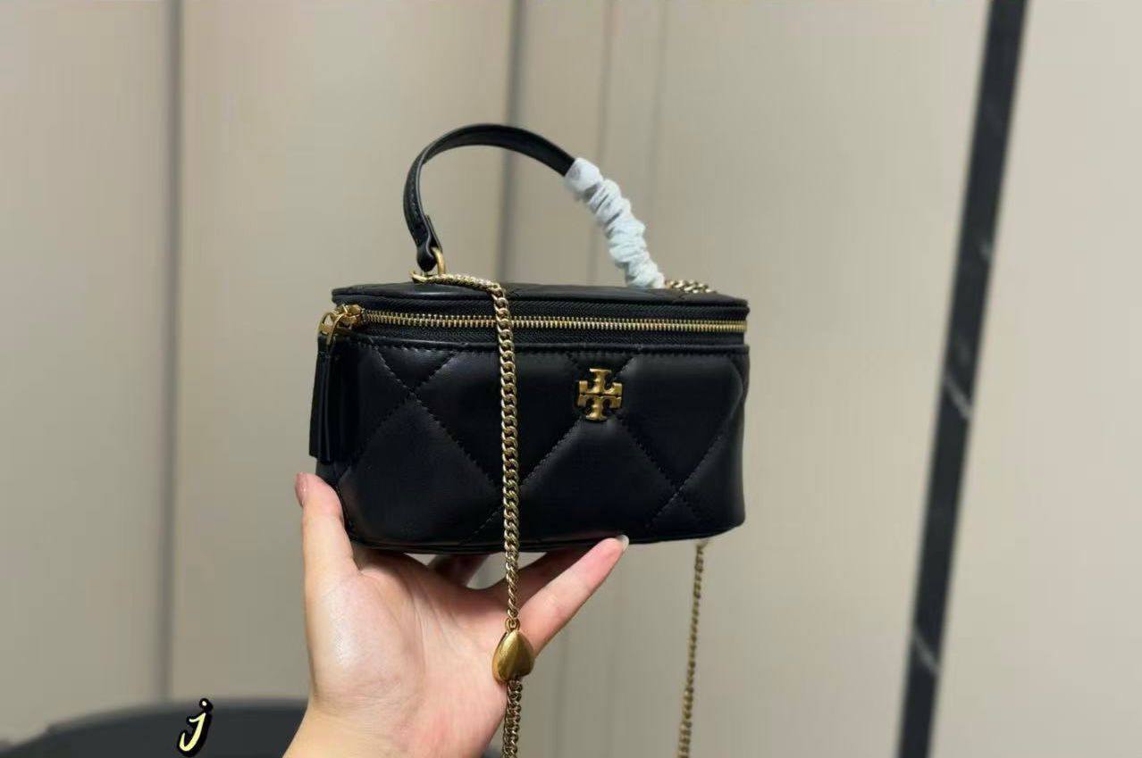 Master Bags
++++++ 
For Price 👇 WTSP Text Zain 0568585901

Zain142
♥️♥️♥️