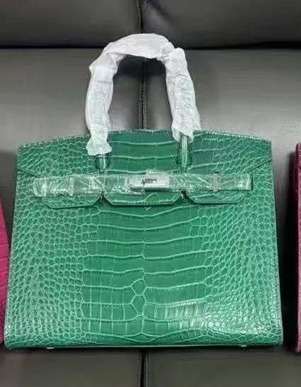 Hermes
25cm 100 dhs🇦🇪 
30cm 115 dhs🇦🇪

Zain143
♥️♥️♥️