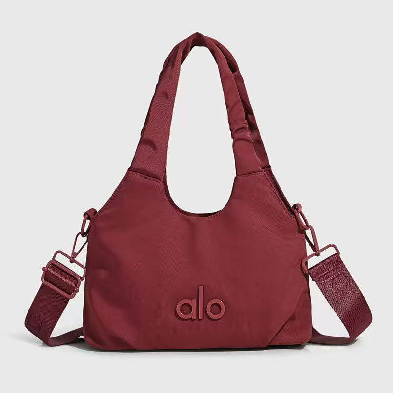 Alo 
70 dhs✅
size 24×10×14cm

Zain42
♥️♥️♥️