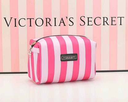 Victoria's Secret 

make up 
pouch 
new came 
good quality 

30 dhs🇦🇪🇦🇪

Zain295
♥️♥️♥️