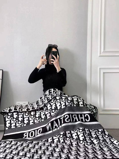 BLANKETS

100 dhs🇦🇪🇦🇪🇦🇪

SIZE: 130*150cm

Zain88
♥️♥️♥️
