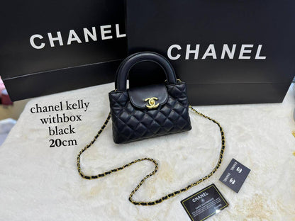 CHANEL KELLY

20CM STOCK

WITH BOX 
100 dhs🇦🇪🇦🇪

Zain168
♥️♥️♥️