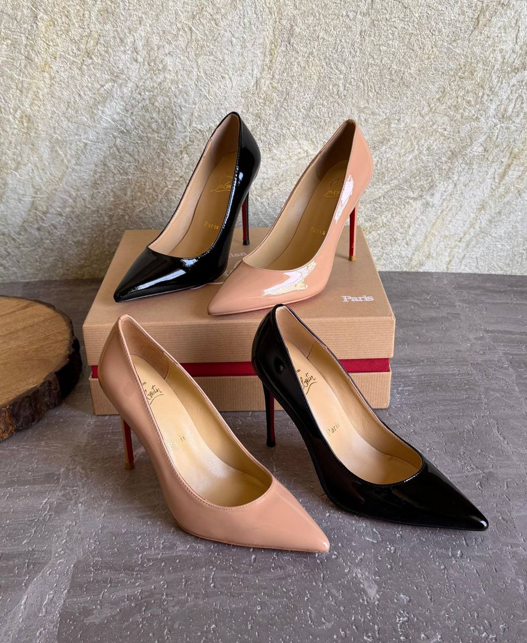 LOUBOUTIN 💎
SuperMaster Quality 💯
490 dhs✅
Size: 36 -41💥

Zain171
♥️♥️♥️