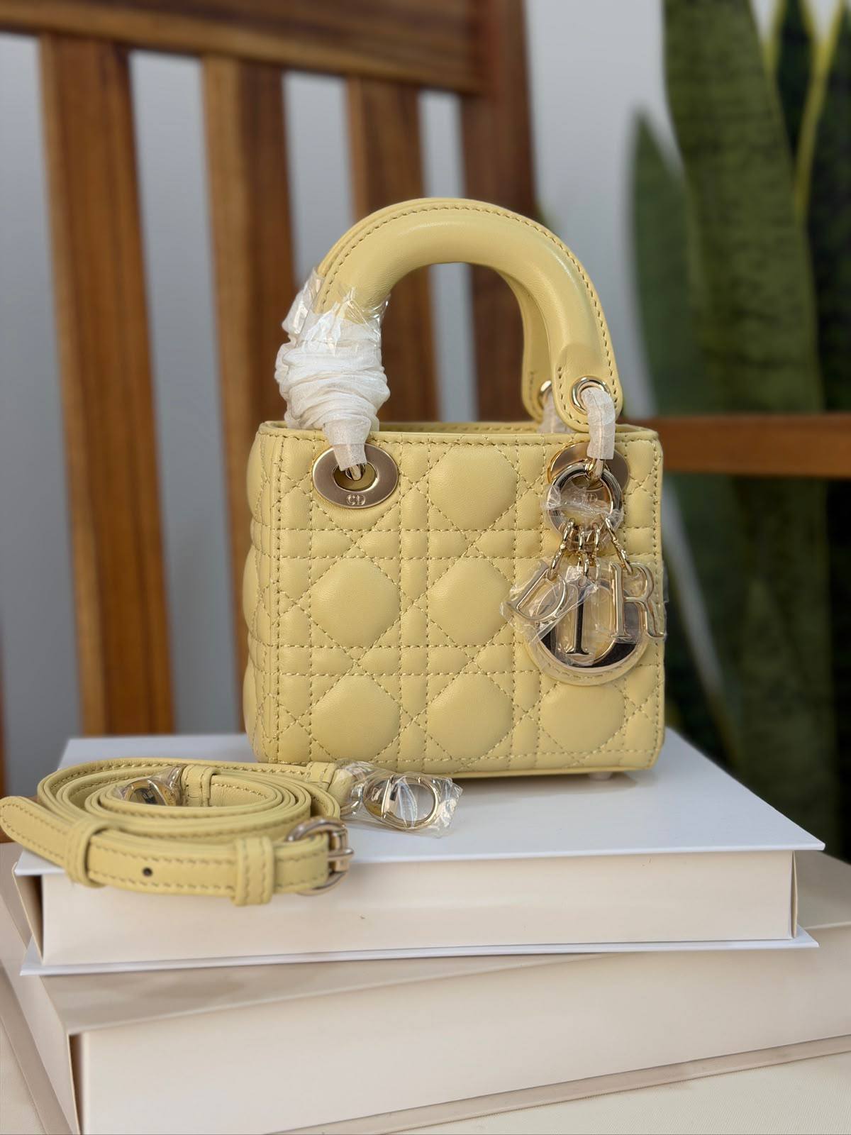Dior💫
Super master quality ⚡️
Original Packing 🎁
Micro size📏

For Price 👇 WhatsApp✅
0568585901 
0507557372
0552275751 Owner Zain 👌

Zain321
♥️♥️♥️